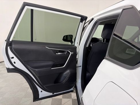 Used 2024 Toyota RAV4 XLE AWD/4WD image 12