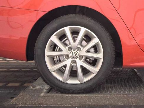 Used 2014 Volkswagen Jetta SE FWD image 11