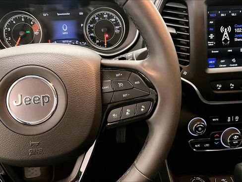 Used 2023 Jeep Cherokee Altitude Lux AWD/4WD image 12