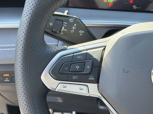 New 2026 Volkswagen Tiguan SE R-Line image 27