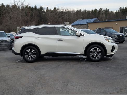 Used 2019 Nissan Murano SV w/ Premium Package image 12