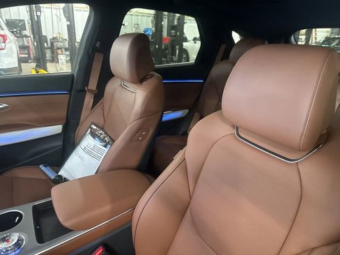 New 2026 Genesis GV70 2.5T Advanced image 12