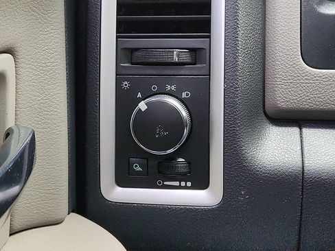 Used 2010 Dodge Ram 3500 Truck SLT w/ Big Horn Regional Package AWD/4WD image 12