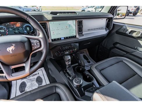 New 2026 Ford Bronco Outer Banks AWD/4WD image 14