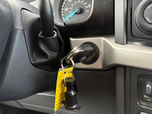 Used 2022 Ford F150 XLT w/ XTR Package image 29