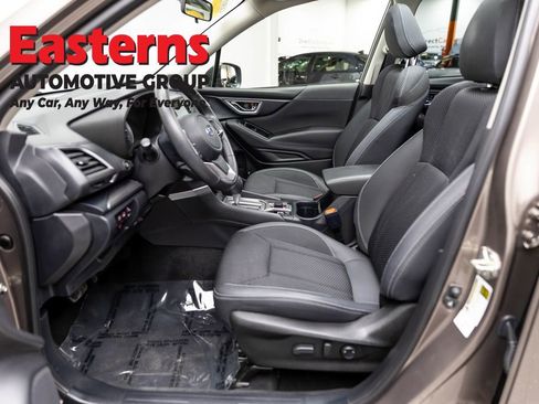 Used 2022 Subaru Forester Premium AWD/4WD image 14