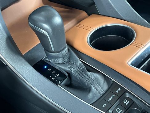 Certified 2020 Toyota Avalon Limited image 26