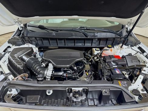 Used 2019 GMC Acadia SLT AWD/4WD image 30