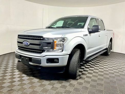 Used 2018 Ford F150 XLT w/ Equipment Group 302A Luxury image 9