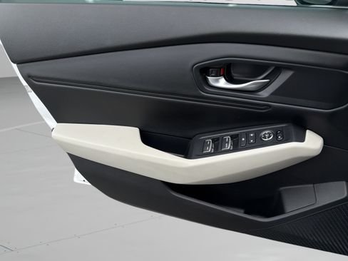 Certified 2025 Honda Accord SE image 17