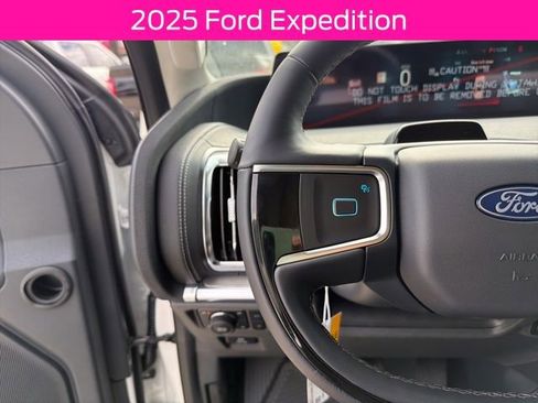 New 2025 Ford Expedition Platinum w/ Driver's Package AWD/4WD image 23