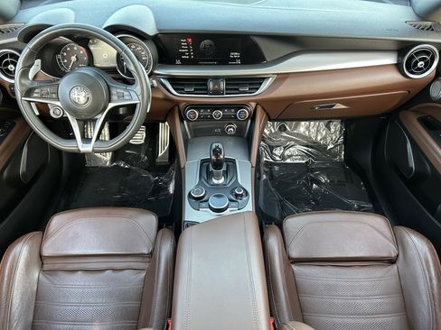Used 2018 Alfa Romeo Stelvio Ti Sport image 14