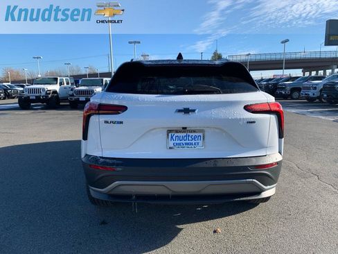 New 2026 Chevrolet Blazer EV LT AWD/4WD image 6