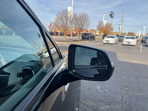 Used 2022 Chevrolet Blazer LT w/ Sound & Technology Package image 7