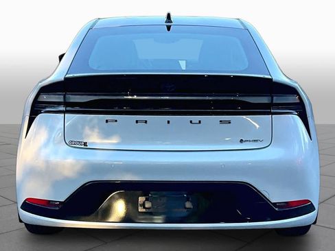 Certified 2026 Toyota Prius Plug-In Hybrid FWD image 5