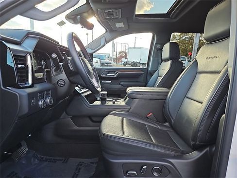 Used 2024 GMC Sierra 1500 Denali w/ Denali Reserve Package image 13