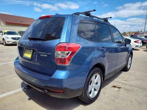 Used 2016 Subaru Forester 2.5i w/ Alloy Wheel Package AWD/4WD image 4