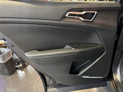 New 2026 Kia Sportage SX image 9