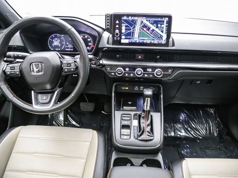 Used 2023 Honda CR-V Sport Touring image 13