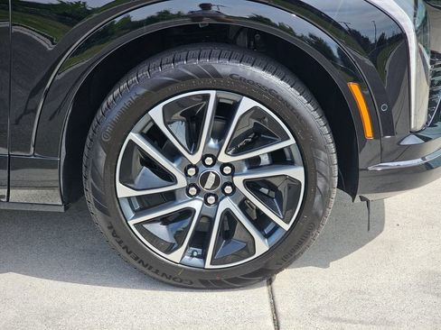 New 2026 Cadillac Optiq Sport 1 AWD/4WD image 9