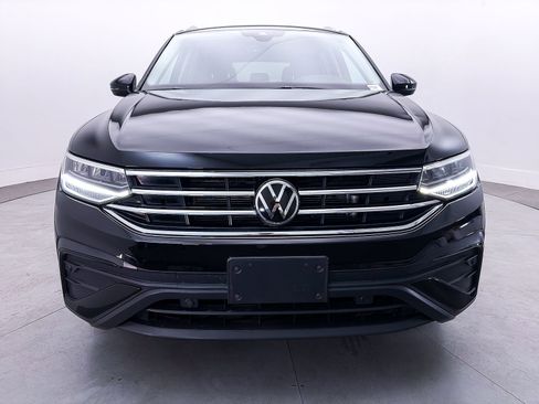 Used 2023 Volkswagen Tiguan SE AWD/4WD image 11