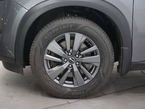 Used 2023 Nissan Pathfinder SV w/ Black Appearance Package AWD/4WD image 31