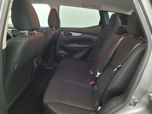 Used 2018 Nissan Rogue Sport S AWD/4WD image 18