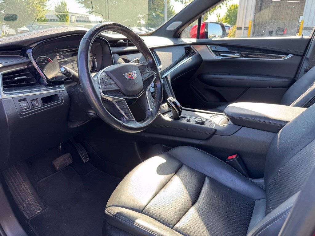 Certified 2023 Cadillac XT5 Premium Luxury w/ LPO, Floor Liner Package AWD/4WD image 14
