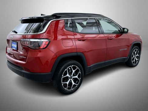 Used 2025 Jeep Compass Limited AWD/4WD image 5