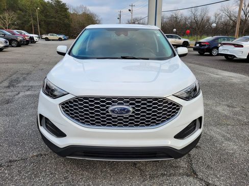 Certified 2024 Ford Edge SEL image 9