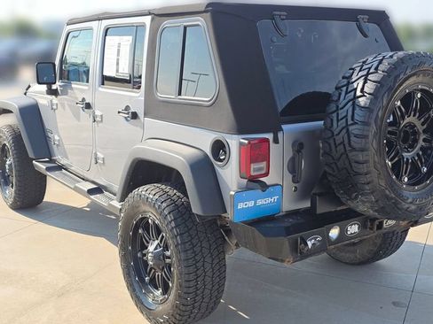 Used 2015 Jeep Wrangler Unlimited Sport w/ Quick Order Package 24S AWD/4WD image 3