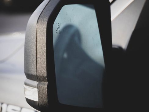 Used 2018 Ford F150 XLT w/ Equipment Group 302A Luxury image 3