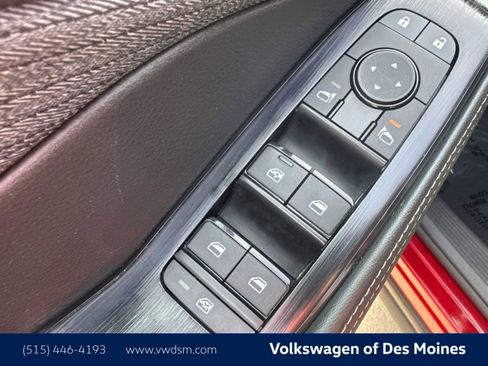 Used 2023 Nissan Rogue SV image 23