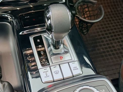 Used 2016 Mercedes-Benz G 550 image 28