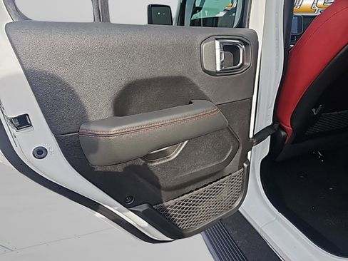 Used 2024 Jeep Wrangler Unlimited Rubicon 392 image 35