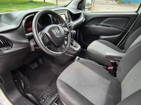 Used 2018 RAM ProMaster City Tradesman FWD image 9