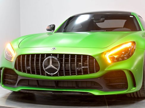 Used 2018 Mercedes-Benz AMG GT R Coupe image 74
