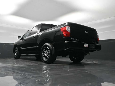 Used 2023 Nissan Titan SV w/ SV Convenience Package image 22