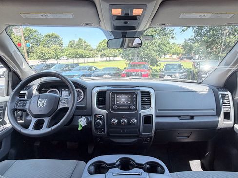 Used 2019 RAM 1500 Classic SLT AWD/4WD image 11