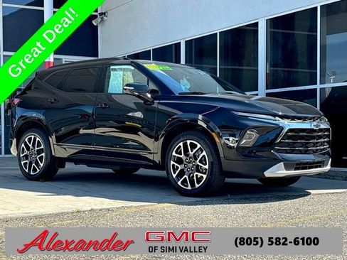 Used 2025 Chevrolet Blazer RS FWD image 1