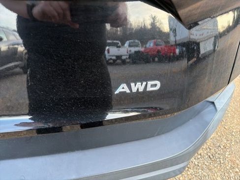 Used 2021 Nissan Rogue S image 7