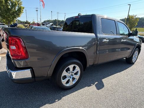 Used 2025 RAM 1500 Big Horn AWD/4WD image 8