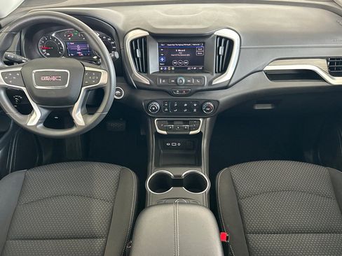 Used 2024 GMC Terrain SLE w/ Elevation Edition image 13