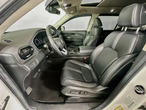 Certified 2024 Honda Pilot Touring image 21