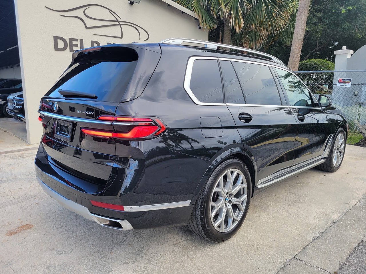 Used 2026 BMW X7 xDrive40i AWD/4WD image 4
