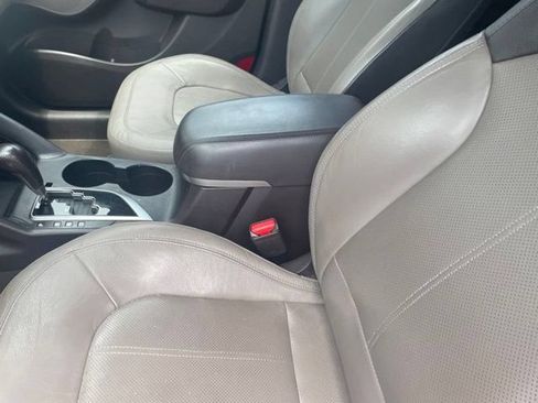 Used 2010 Hyundai Tucson Limited AWD/4WD image 26