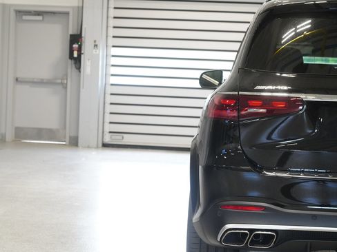 New 2026 Mercedes-Benz GLS 63 AMG 4MATIC image 12