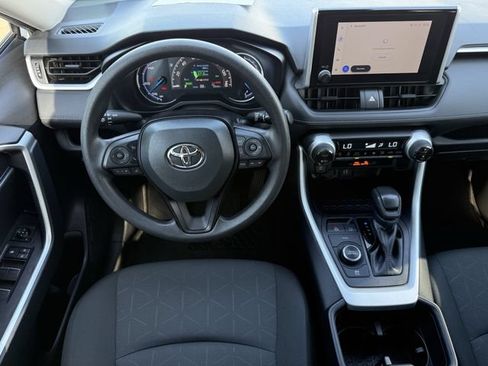 Used 2025 Toyota RAV4 XLE w/ Convenience Package AWD/4WD image 10