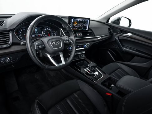 Certified 2023 Audi Q5 2.0T Premium w/ Convenience Package AWD/4WD image 10