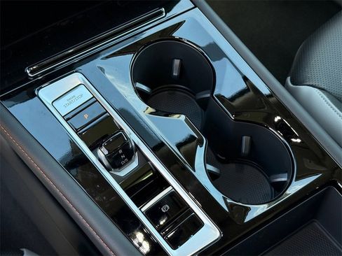 New 2026 Volkswagen Atlas Peak Edition image 19